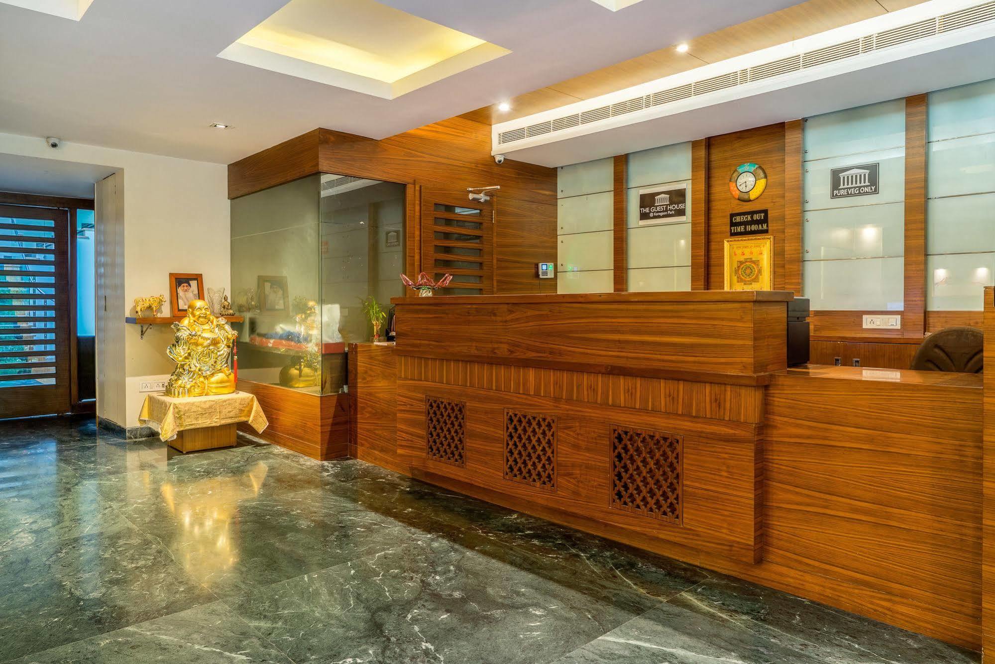 Mint Koregaon Park Next To Osho Ashram Pune Exterior foto