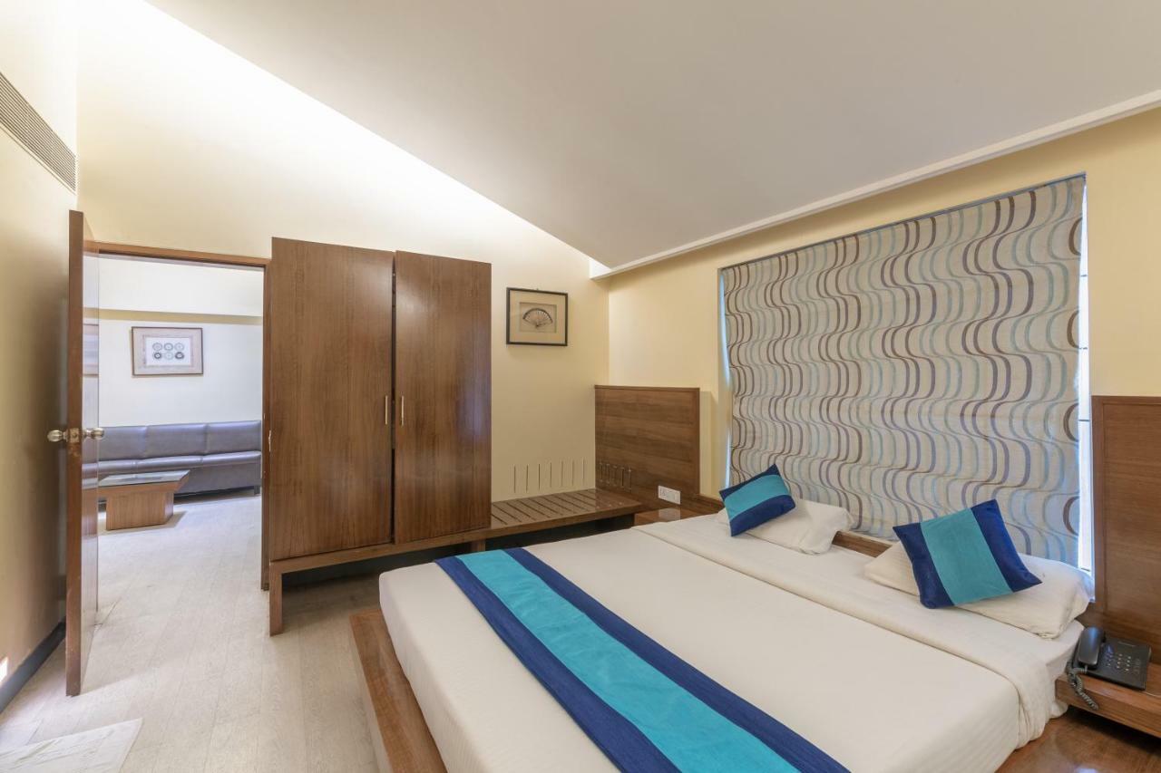 Mint Koregaon Park Next To Osho Ashram Pune Exterior foto